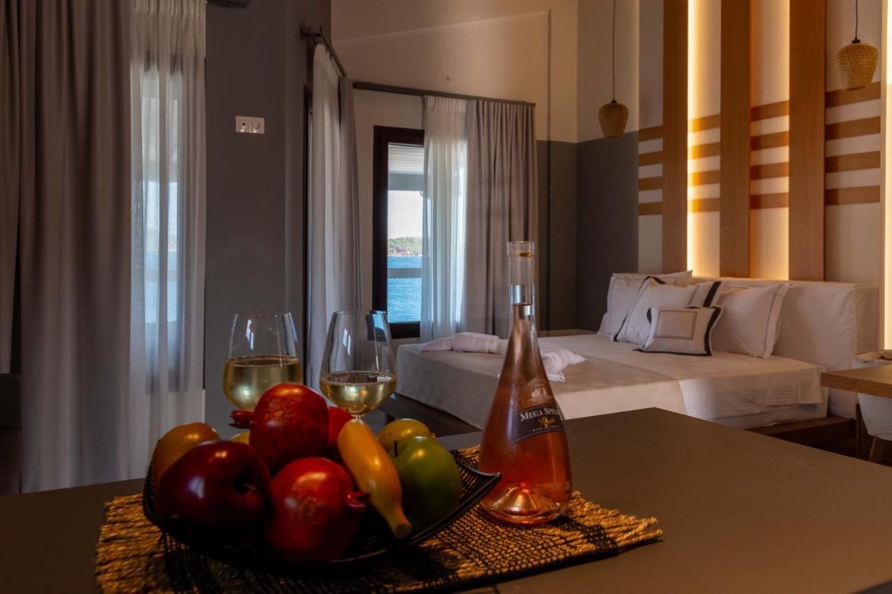 Trizonia Bay Hotel Extérieur photo