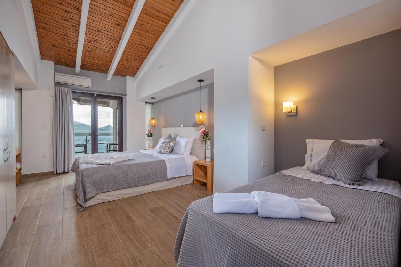 Trizonia Bay Hotel Extérieur photo
