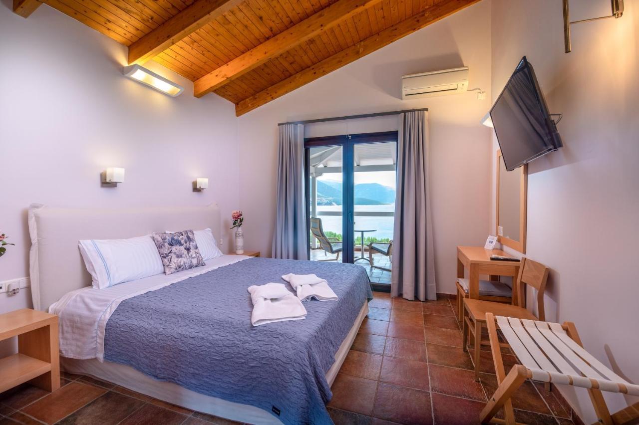Trizonia Bay Hotel Extérieur photo