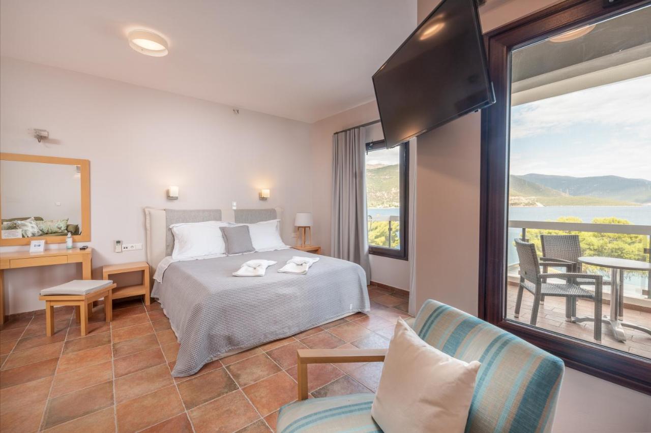 Trizonia Bay Hotel Extérieur photo