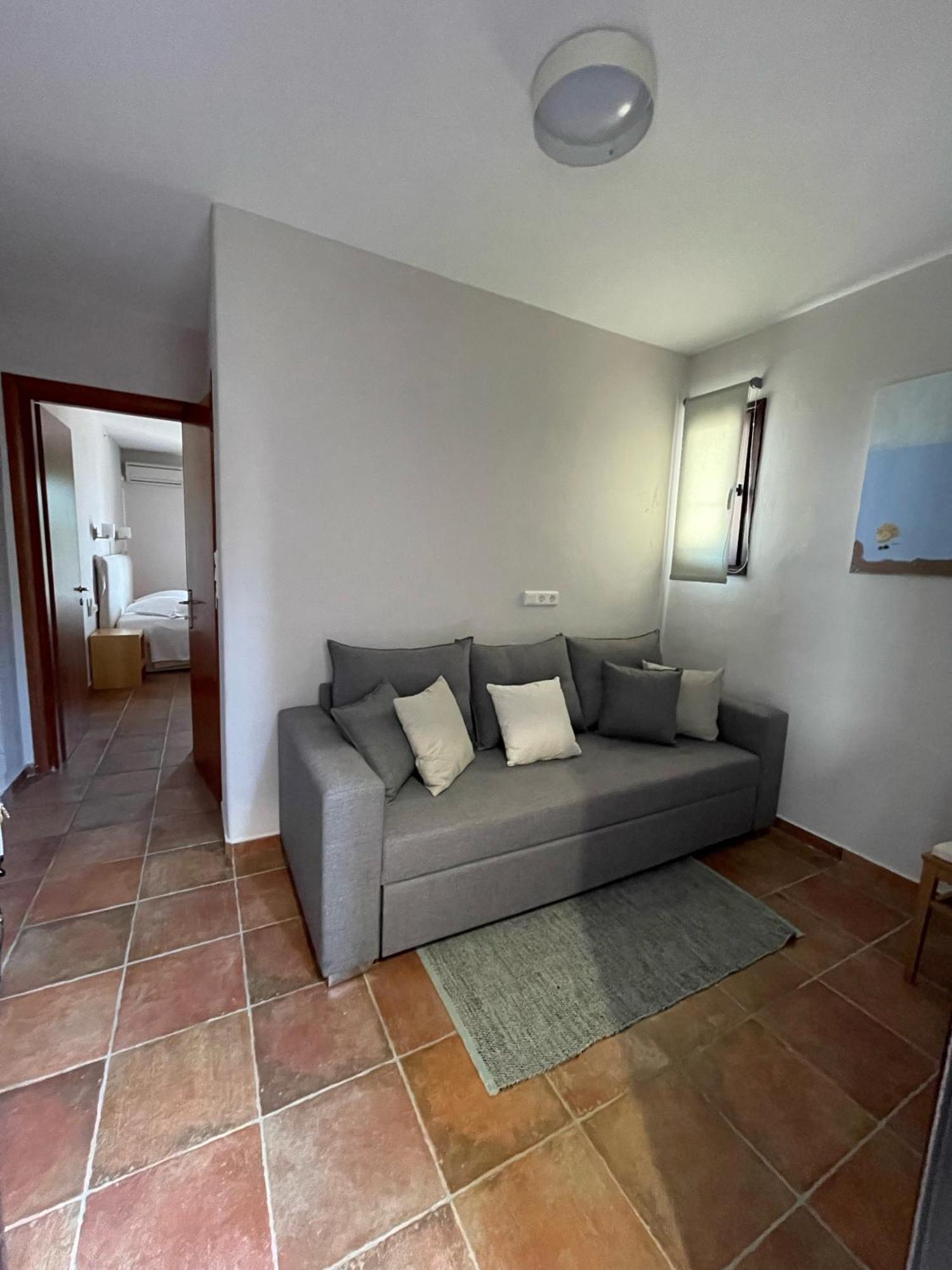 Trizonia Bay Hotel Extérieur photo